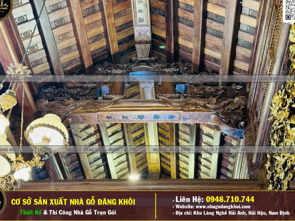 Nội Thất Nhà Gỗ 3 Gian 4 Mái Đao Gỗ Mun Đuôi Công Tại Bình Dương !