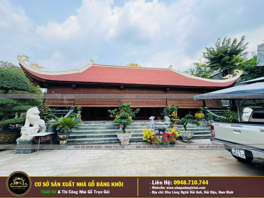 Thi Công Nhà Gỗ 5 GIAN Mái Đao Đuôi Mun Tại Bình Dương