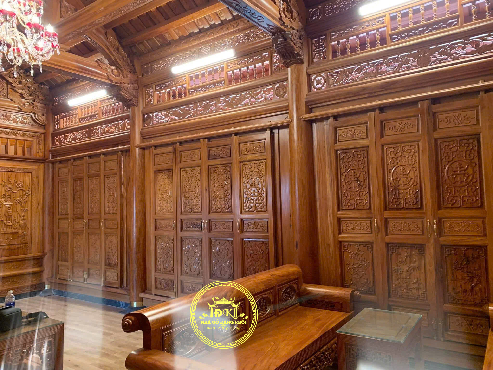 NỘI THẤT NHÀ GỖ 3 GIAN TRÊN TẦNG 2 TẠI HÀ NỘI – NHÀ GỖ ĐĂNG KHÔI